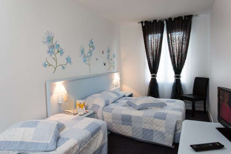 Hotel Le Beffroi Dreux Room photo